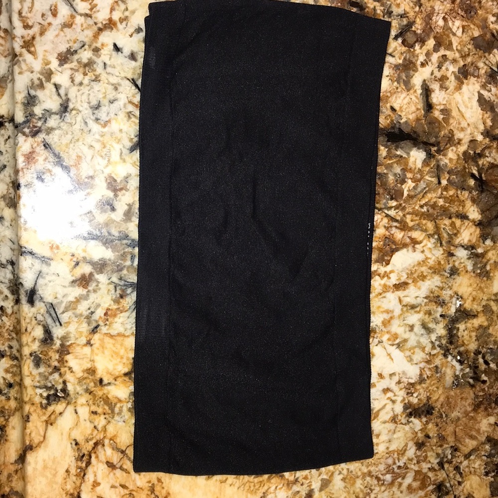 Black bando